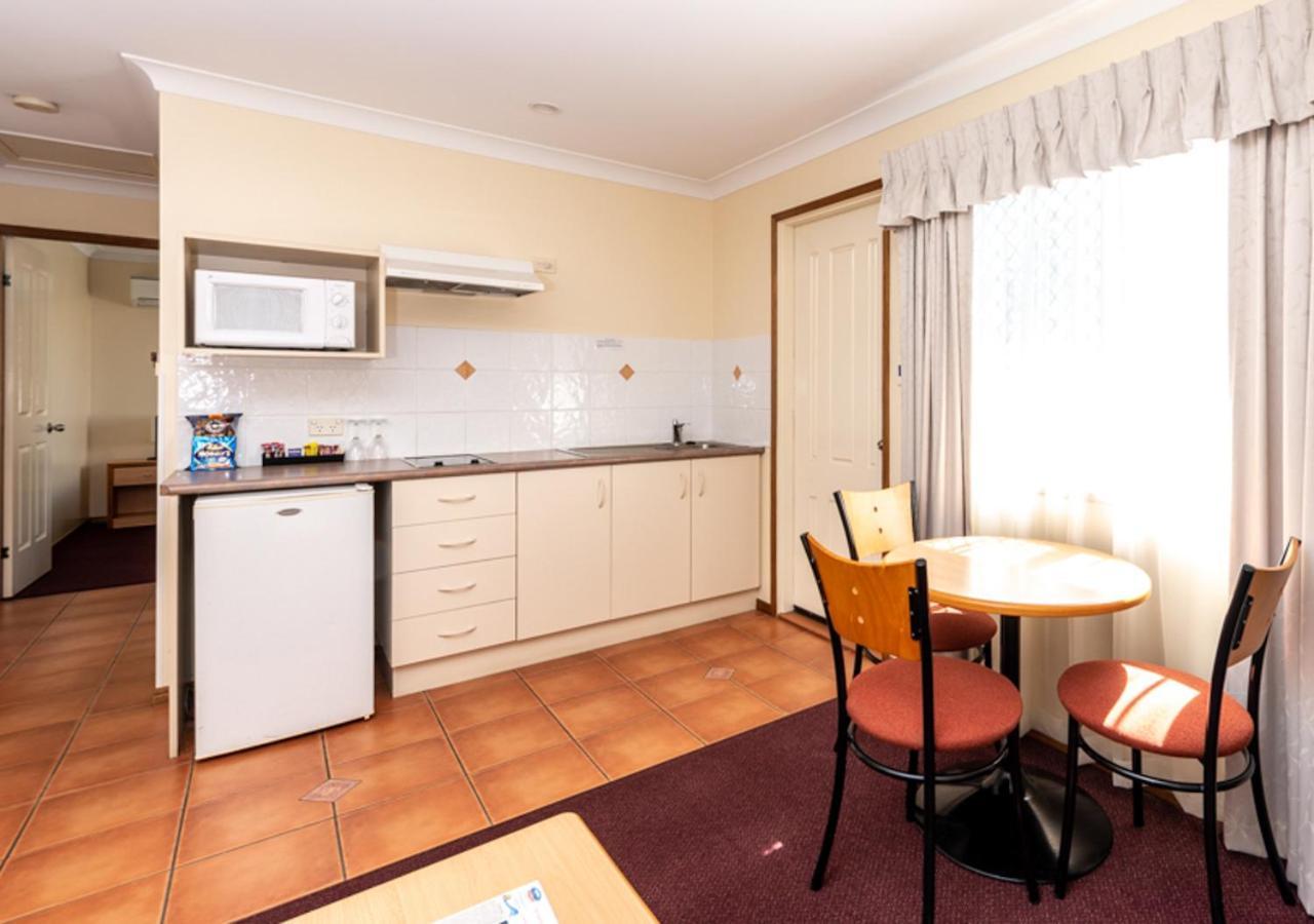 Riviera On Ruthven Motel Toowoomba Ngoại thất bức ảnh