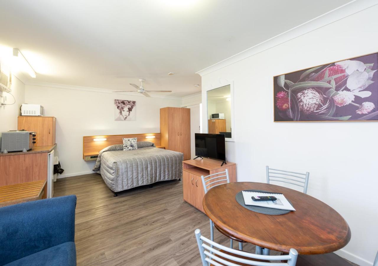 Riviera On Ruthven Motel Toowoomba Ngoại thất bức ảnh