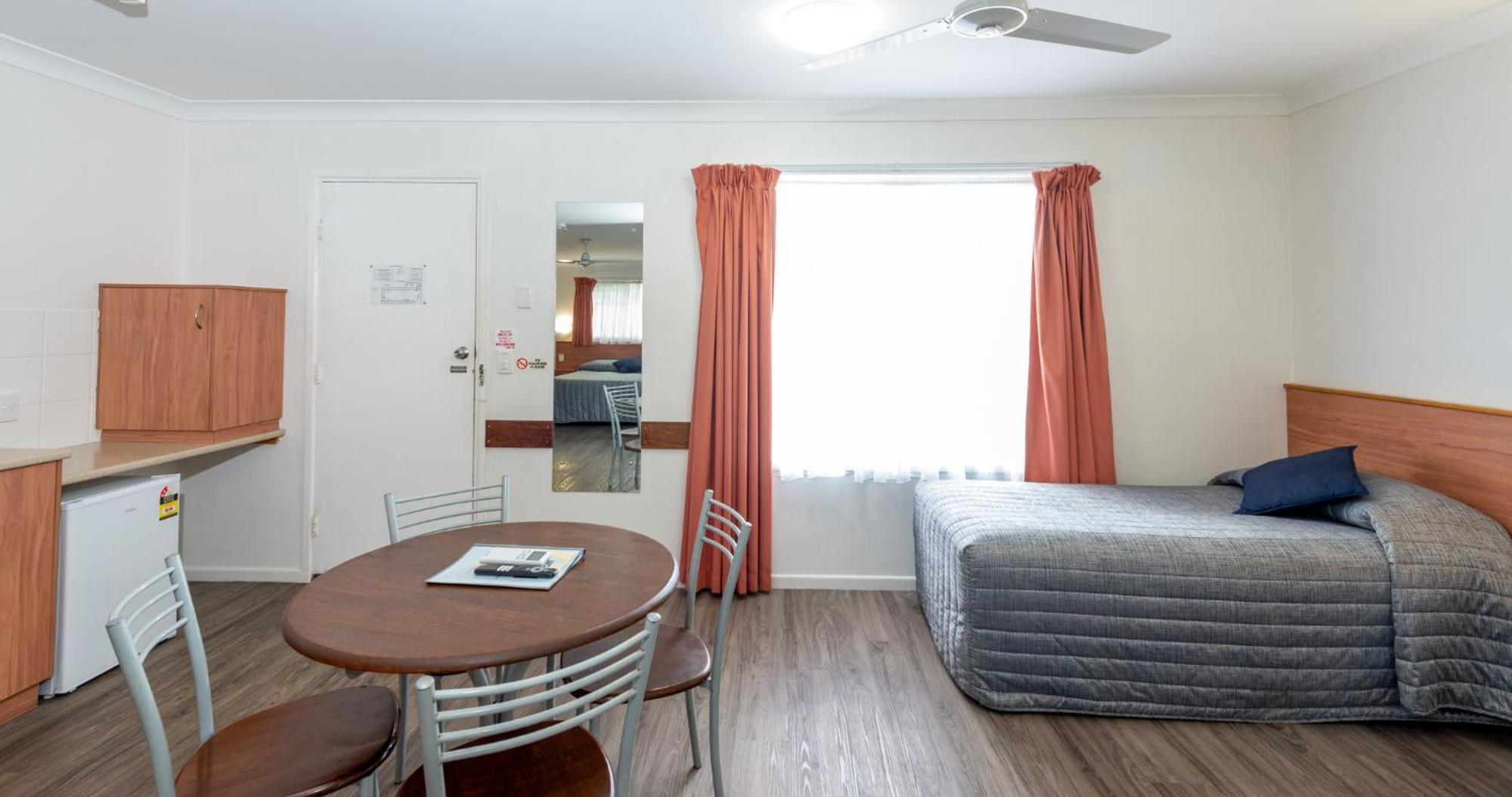Riviera On Ruthven Motel Toowoomba Ngoại thất bức ảnh