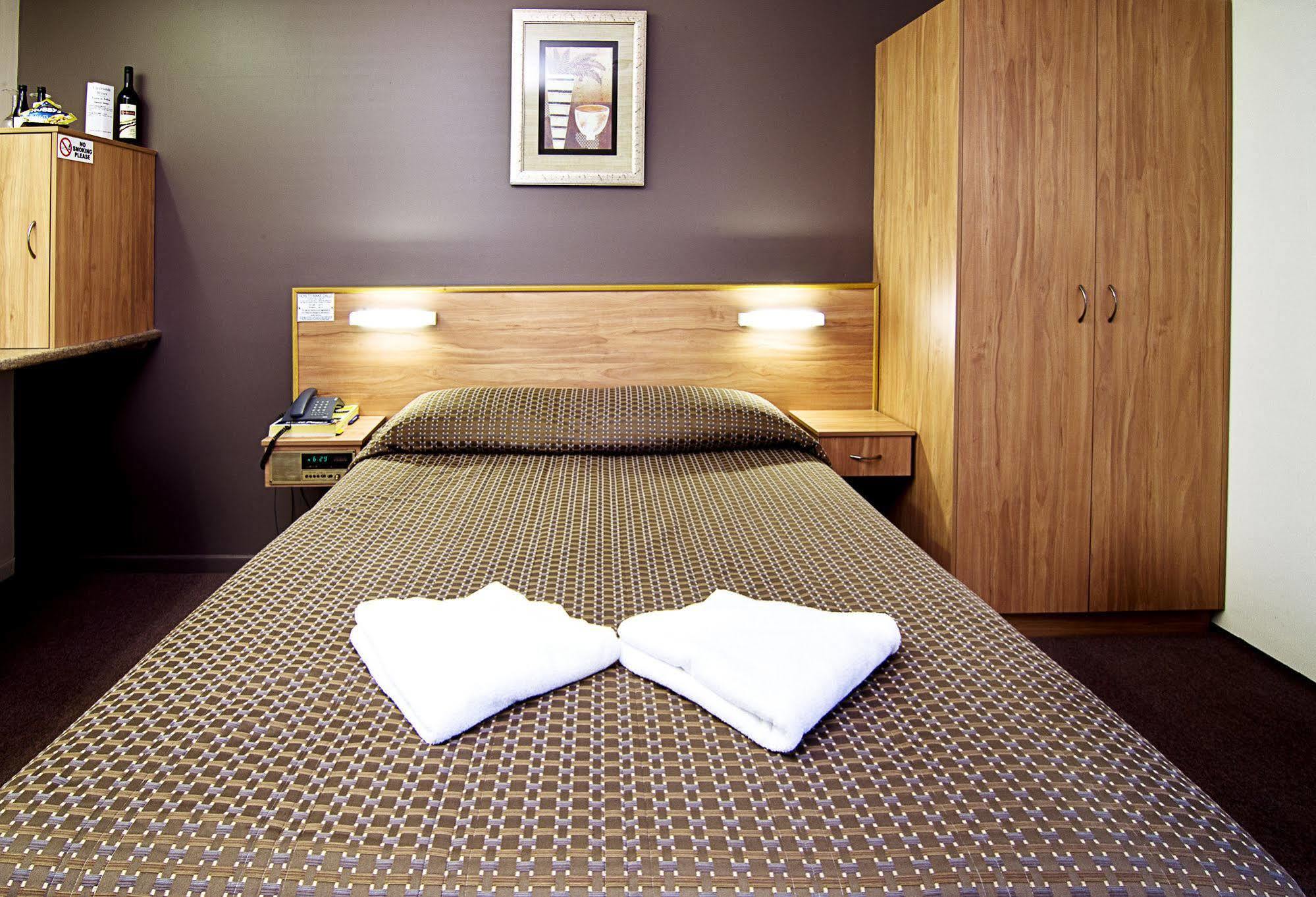 Riviera On Ruthven Motel Toowoomba Ngoại thất bức ảnh