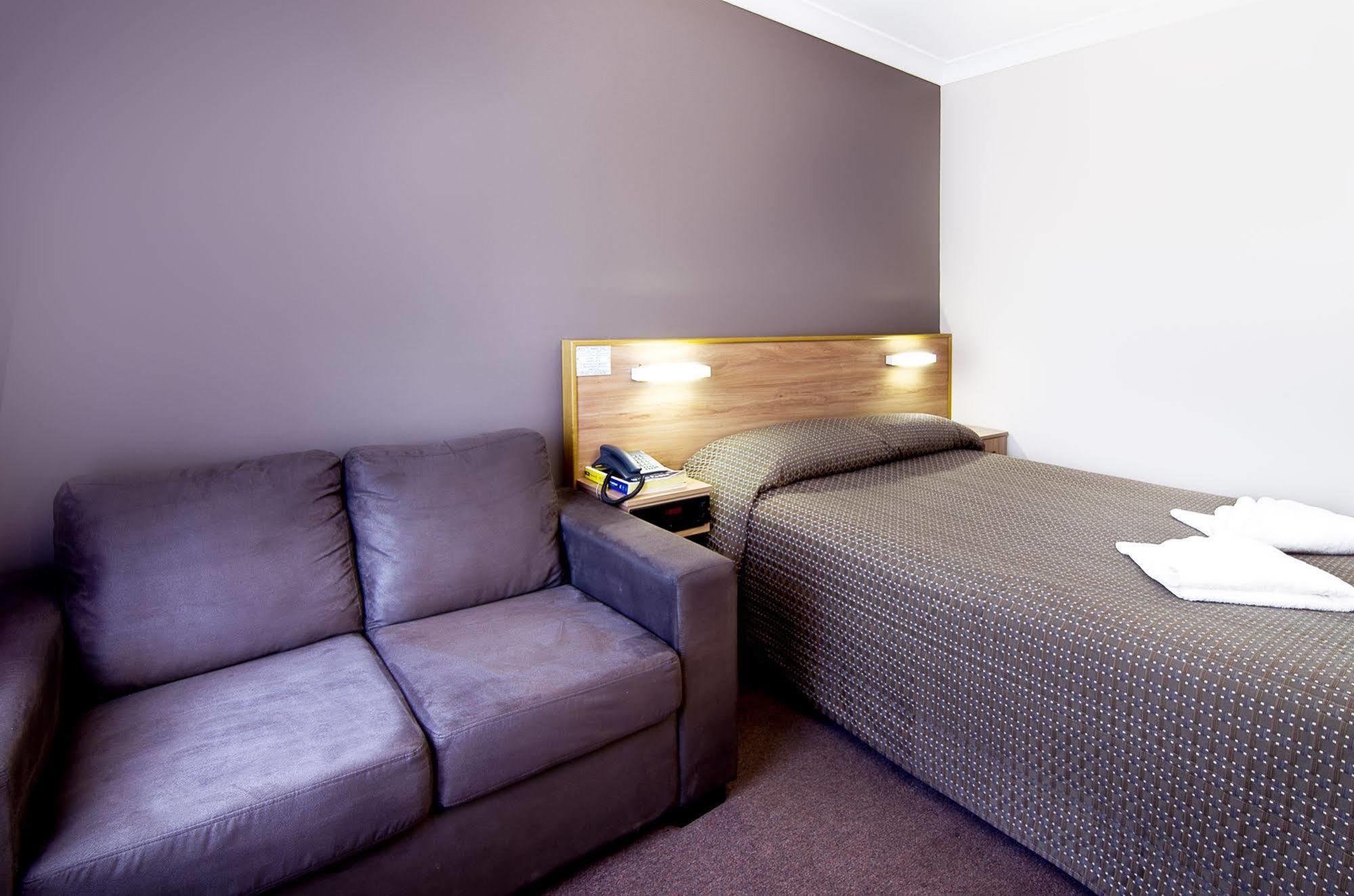 Riviera On Ruthven Motel Toowoomba Ngoại thất bức ảnh